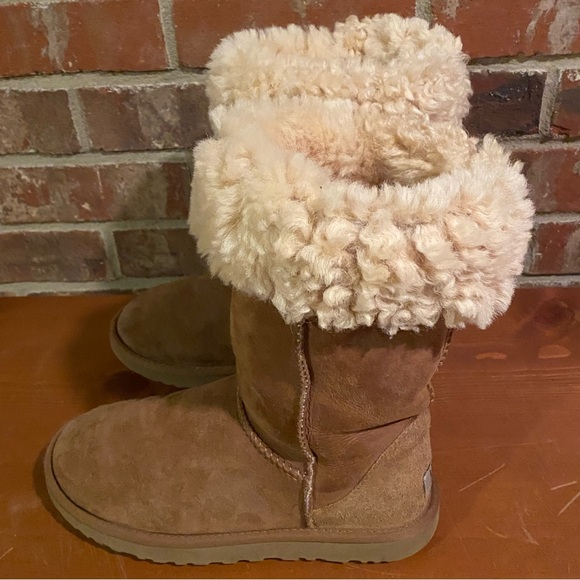 UGG MID-CALF BOOTS - Picture 5 of 9